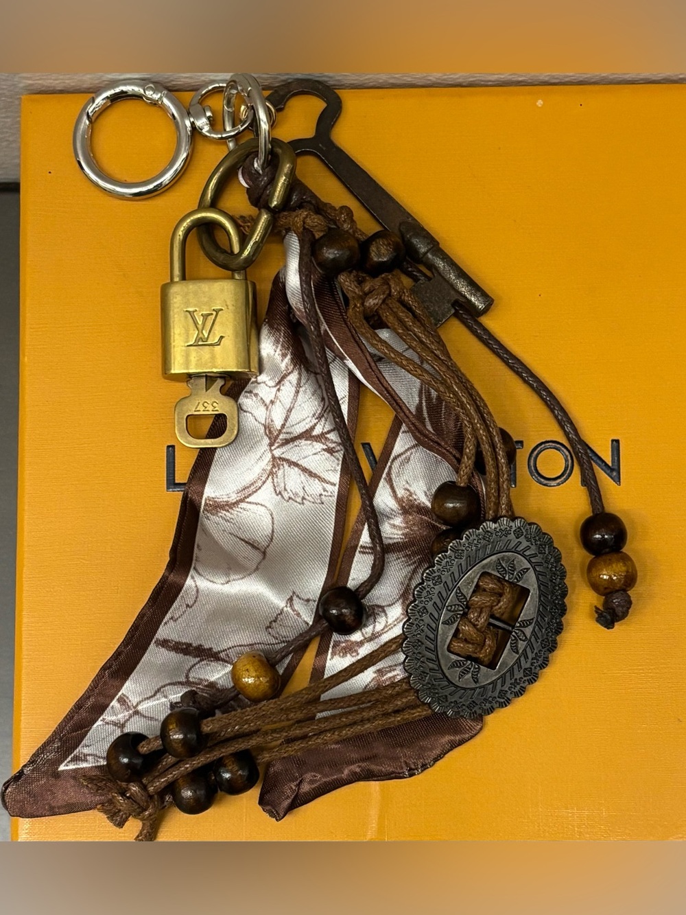 Louis Vuitton Lock & Key #337, LV D ring, Skeleton key, Bag Charm, Brown Scarf